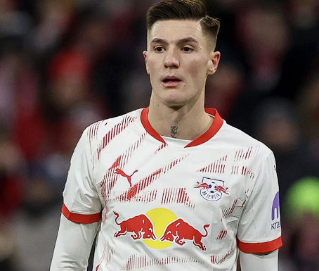 曼联锋线引援引热议，舍什科需强力搭档